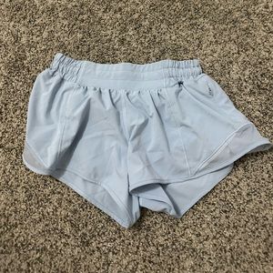 baby blue LULULEMON hottie hot shorts size 4